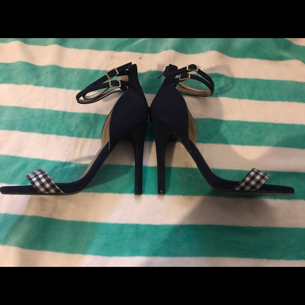 Blue Heels - Picture 2 of 4